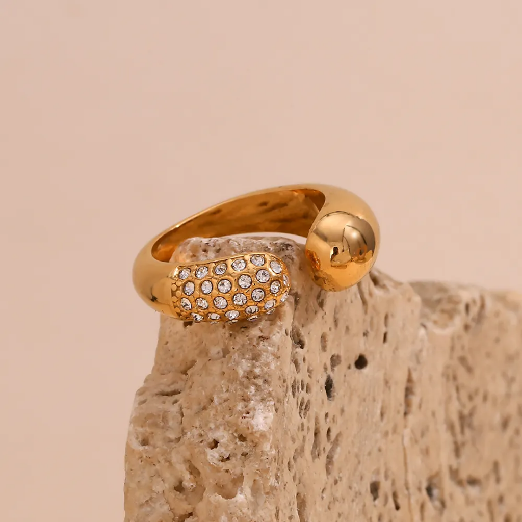 Alia Ziricon Ring