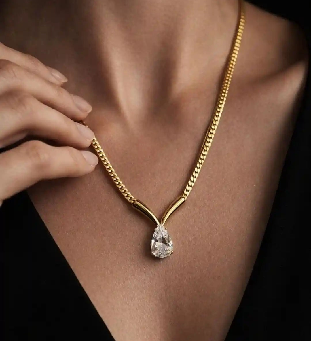 Emily Stone Golden Necklace