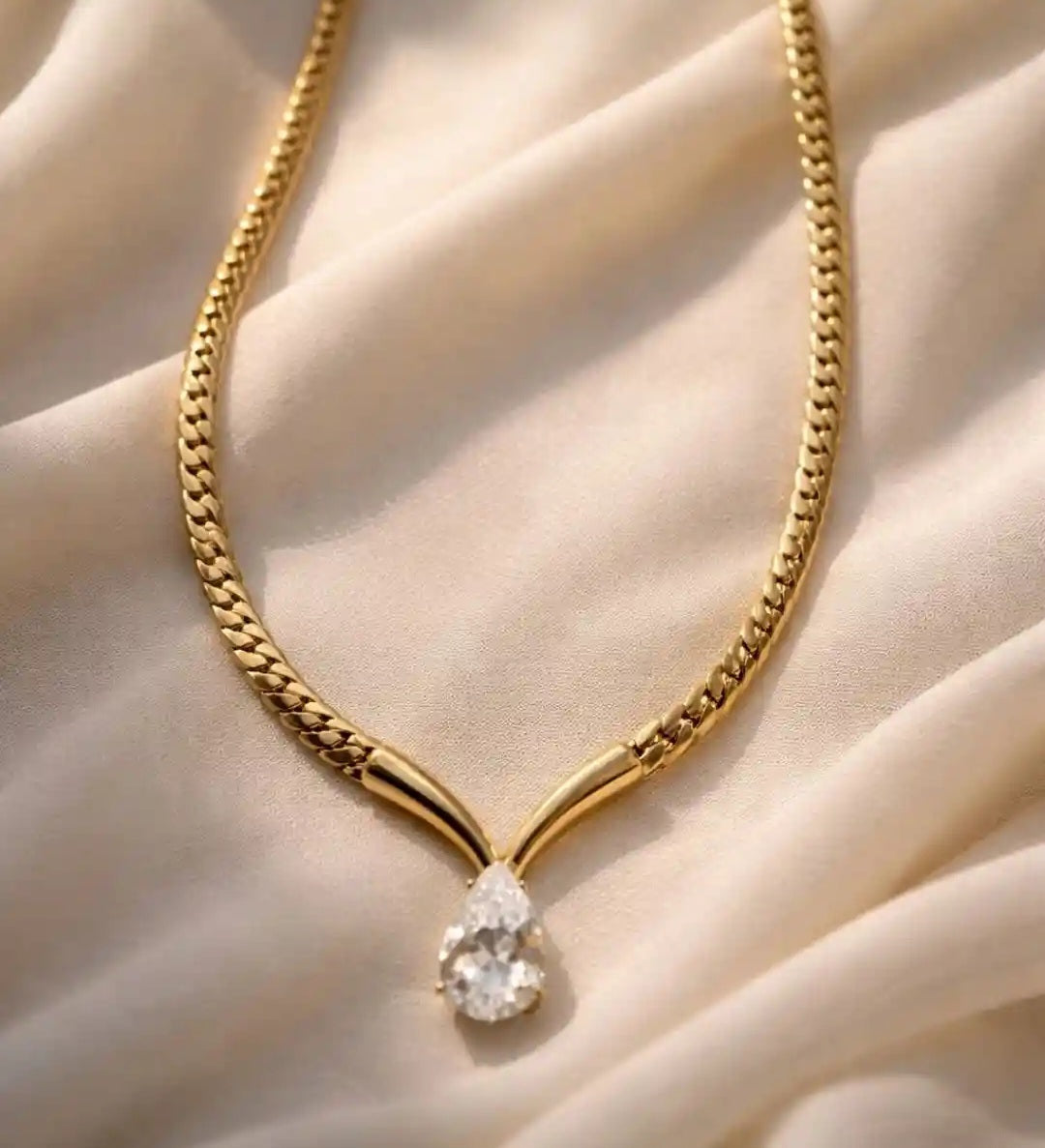 Emily Stone Golden Necklace