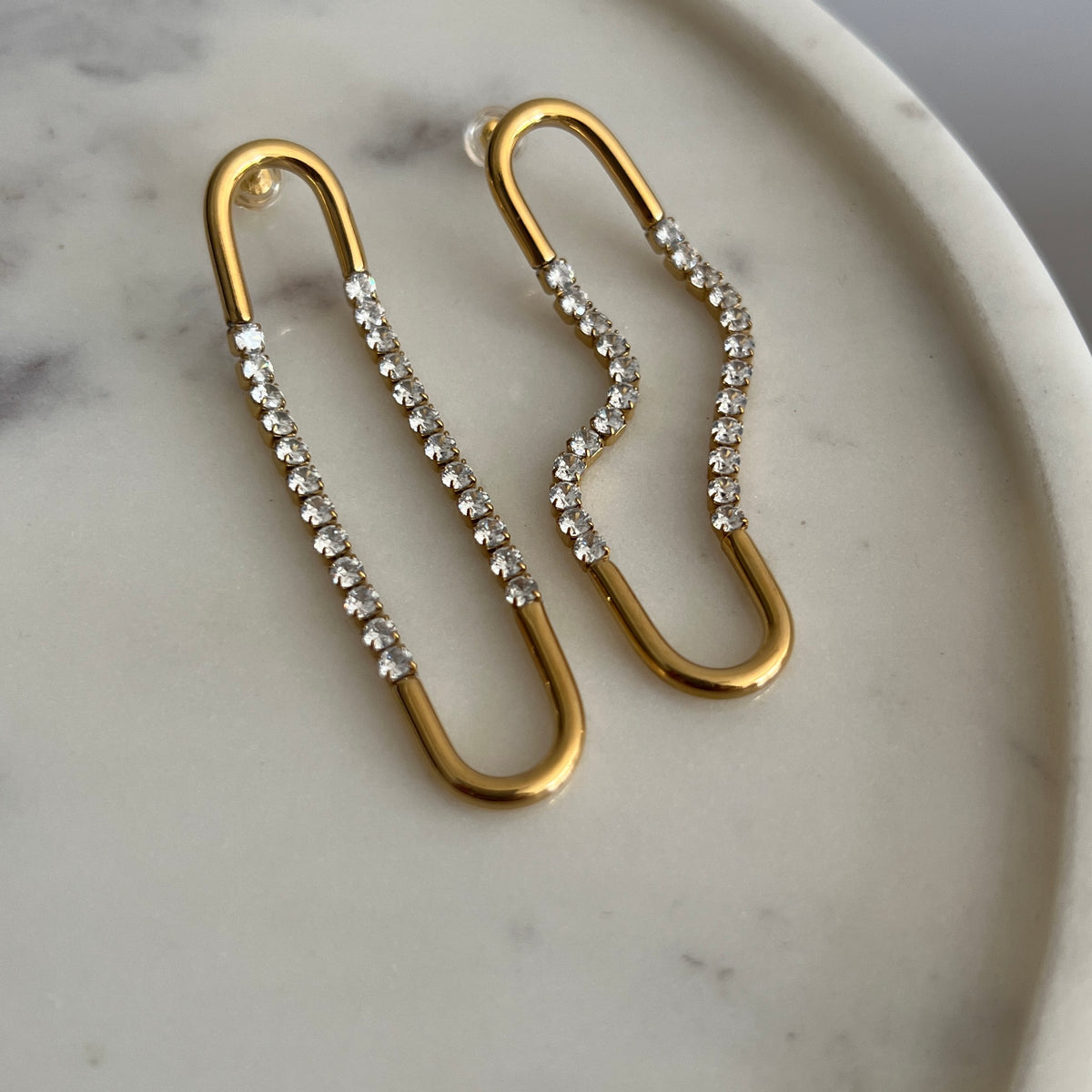 Zirocon Dazzel Hanging