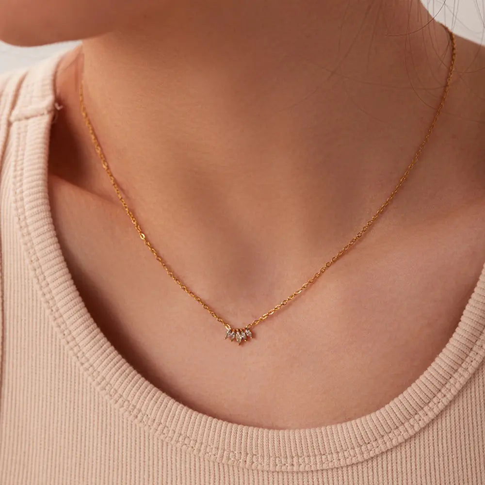 Oval Solitaire Necklace